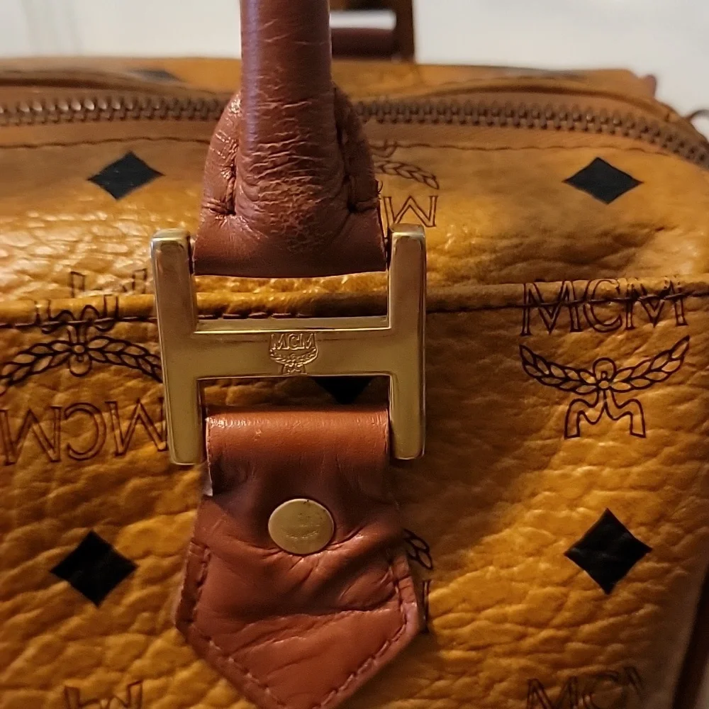 MCM Cognac And Black Visetos BOSTON BAG K4681 - Picture 6 of 13